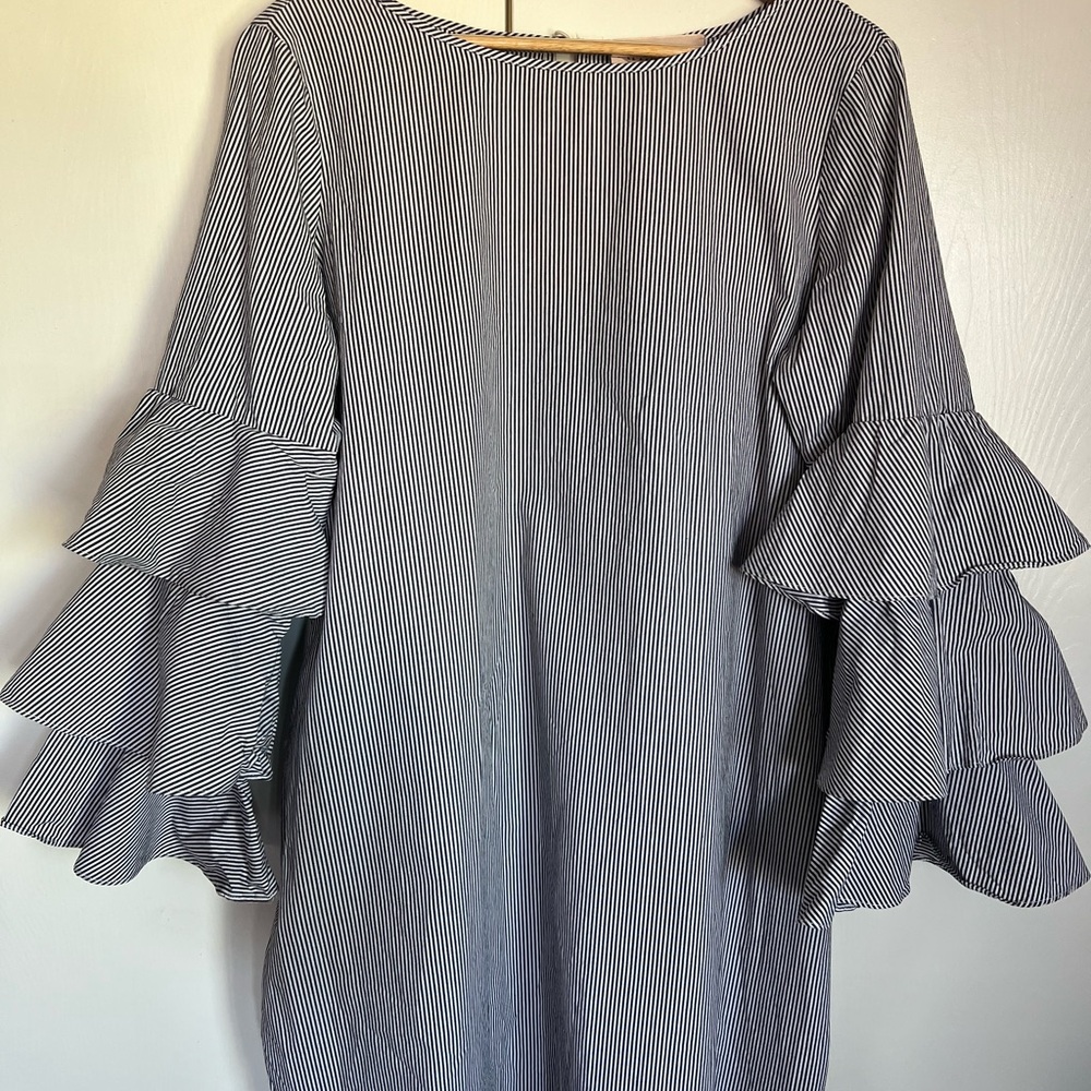 Philosophy Gray Ruffled Tiered Sheath Dress
